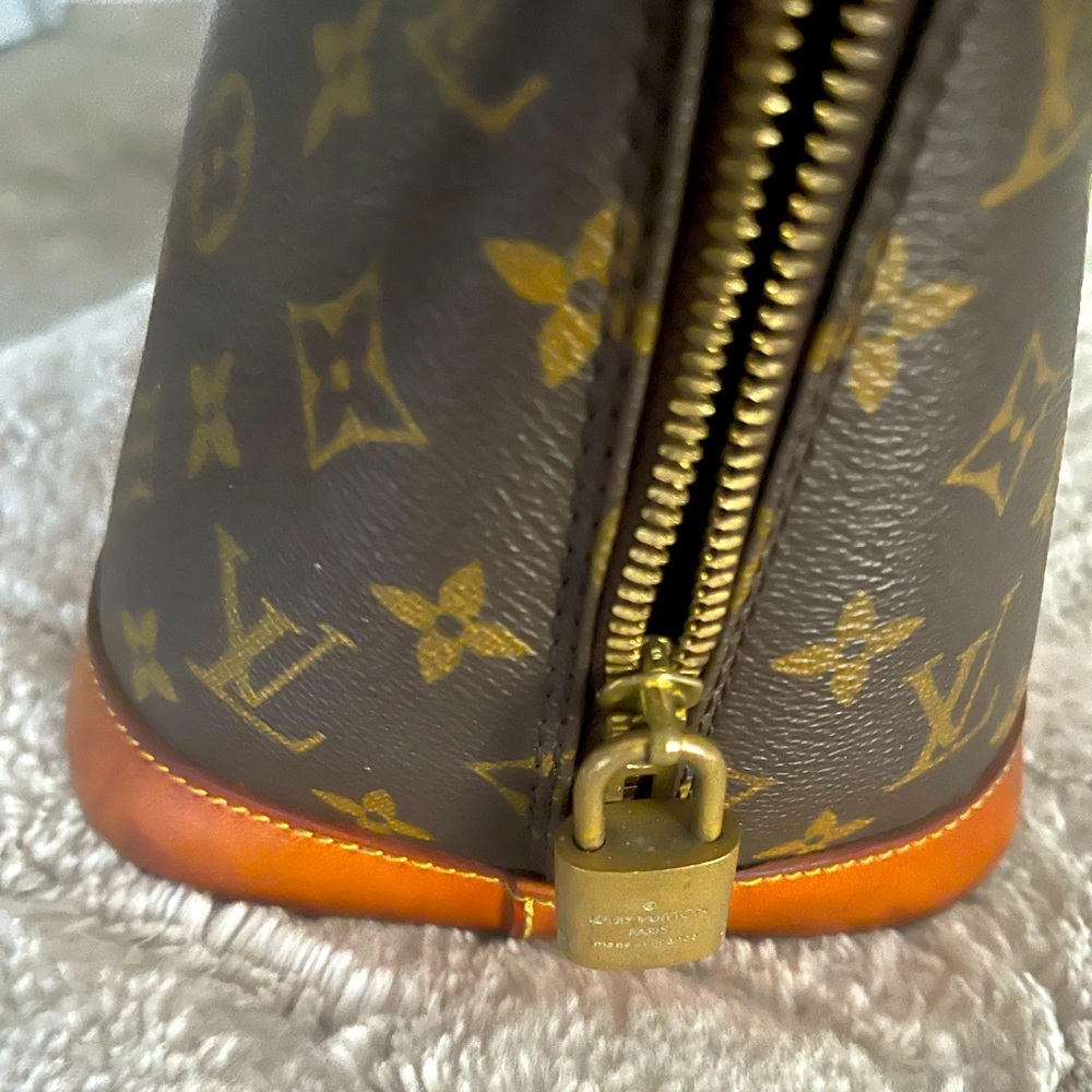 Louis Vuitton bag